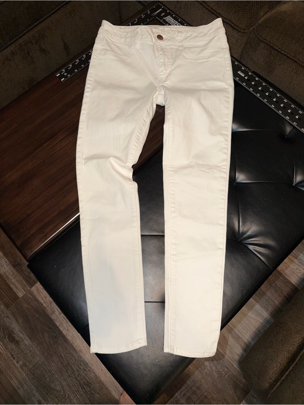 American Eagle Outfitters Slim Straight Off-White Jeans